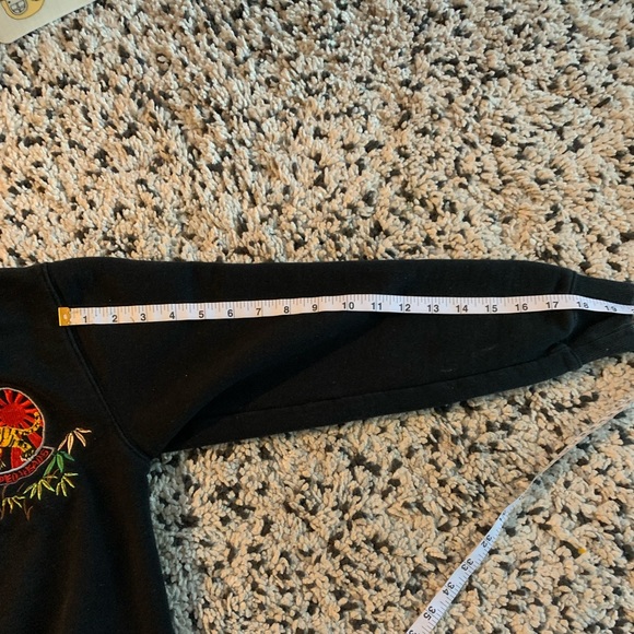 Cropped Heads tiger crewneck - Picture 4 of 8